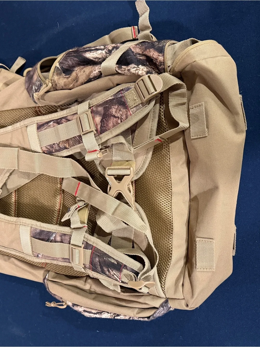 Fieldline Pro Series Men's Backpack - Tan Camo